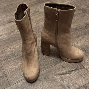 Steve Madden - RATE Booties